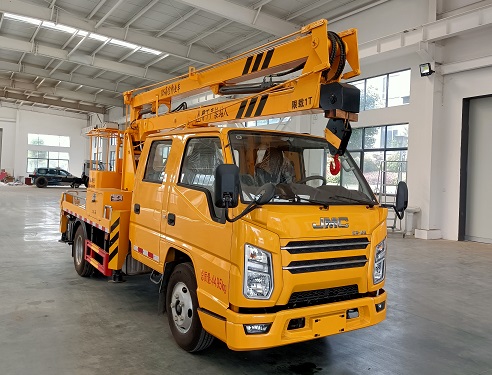 江铃折臂高空作业车