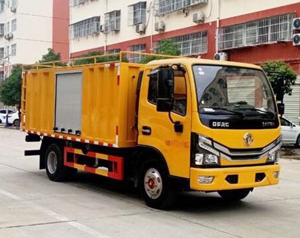 吸污净化车(东风小多利卡)