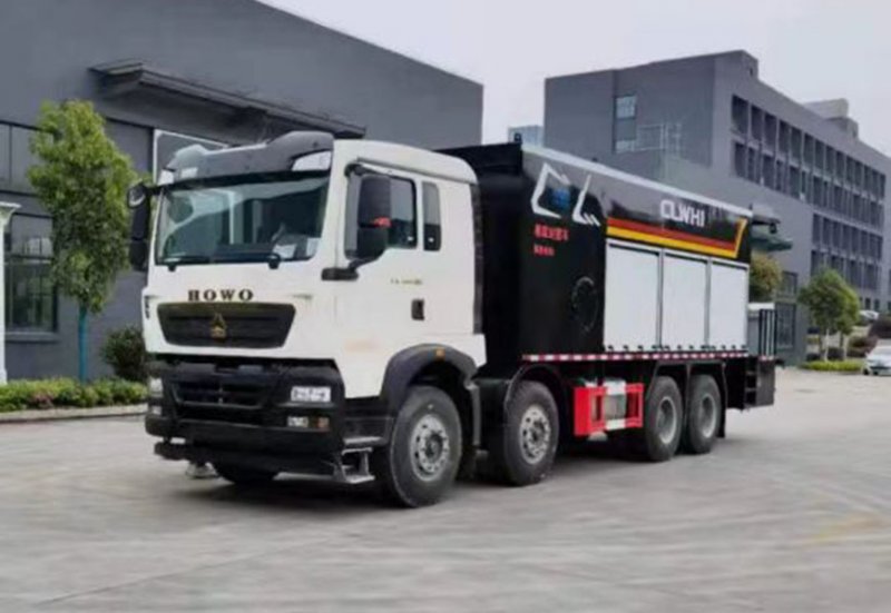 程力威CLW5311TFCZ6型重汽豪沃稀浆封层车