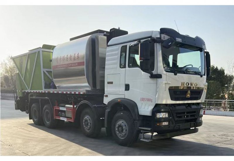 程力公路养护重汽豪沃前四后八同步封层车